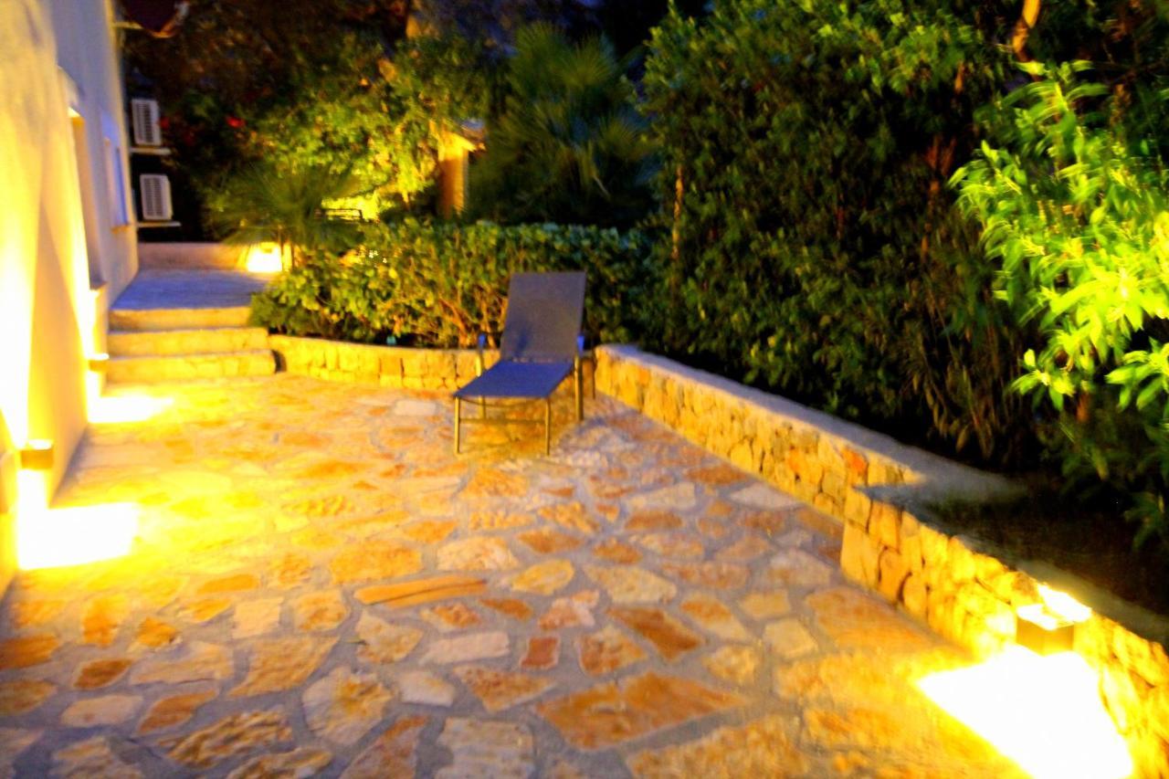 Апартаменты Casa Sol With Private Terrace, Garden, Pool, Beautiful View Пуэтро де Соллер Экстерьер фото